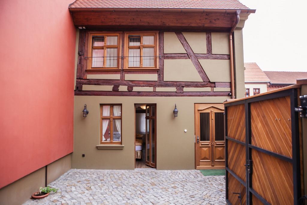 Schulzens Brauerei & Hotel Tangermünde Extérieur photo